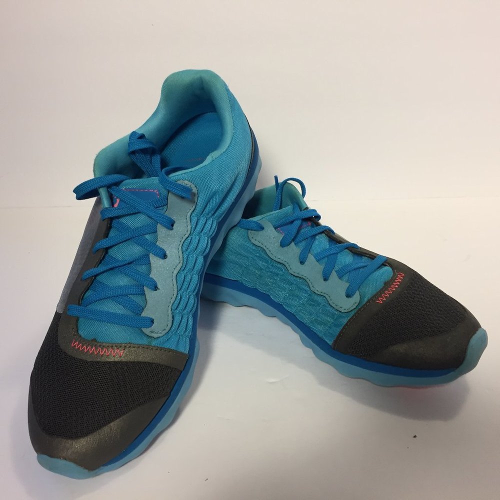 New Balance Women's 895 Walking Athletic Sz 8.5